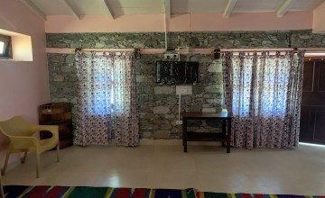 Emerald Trail Bhimtal family cottage - Interior